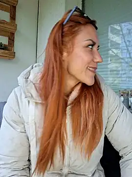 Snapshot of SlimBellaa chatting on October 26, 2025, 2:17 pm SlimBellaa online show from October 26, 2025, 2:17 pm