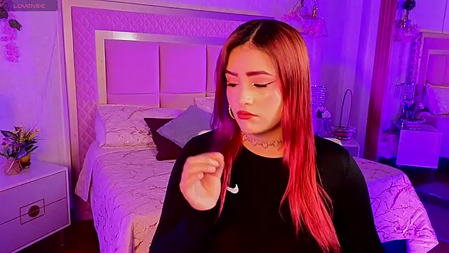 Snapshot of AlanaOdison chatting on December 5, 2025, 9:12 pm AlanaOdison online show from December 5, 2025, 9:12 pm