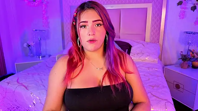 Snapshot of AlanaOdison chatting on November 6, 2025, 8:46 pm AlanaOdison online show from November 6, 2025, 8:46 pm