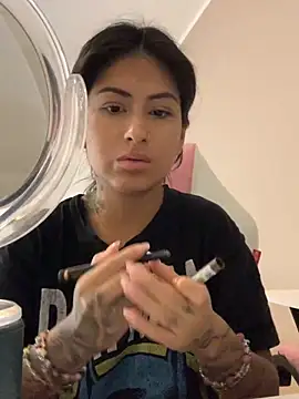 Snapshot of mrskarmaa chatting on November 15, 2025, 5:55 am mrskarmaa online show from November 15, 2025, 5:55 am