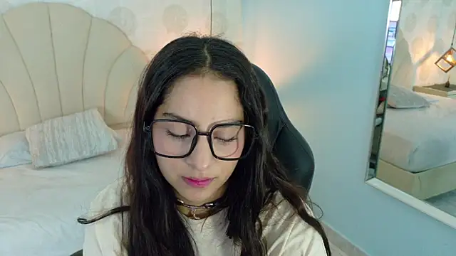 Snapshot of AIXATRISTA1 chatting on March 3, 2026, 7:43 pm AIXATRISTA1 online show from March 3, 2026, 7:43 pm