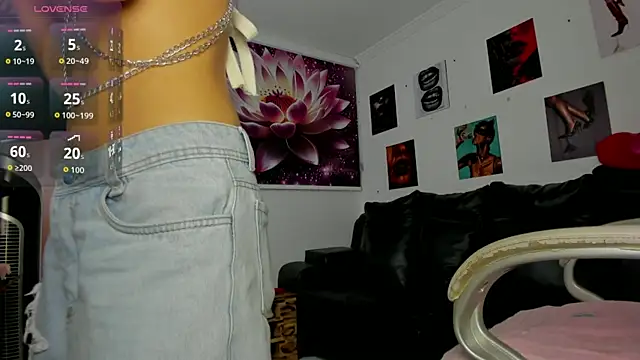 Snapshot of lycoris_19 chatting on December 16, 2025, 10:25 pm lycoris 19 online show from December 16, 2025, 10:25 pm