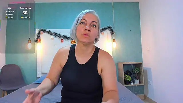 Snapshot of Heidy_milf chatting on December 5, 2025, 9:12 pm Heidy milf online show from December 5, 2025, 9:12 pm