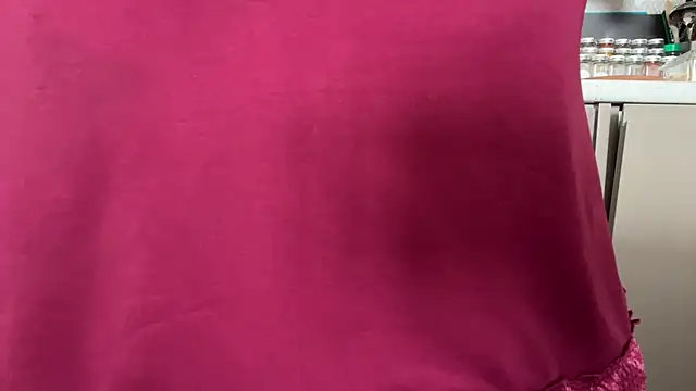 Snapshot of CelineLuxe chatting on September 30, 2025, 4:13 pm CelineLuxe online show from September 30, 2025, 4:13 pm