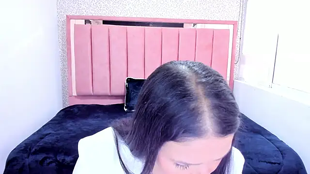 Barbara fox   online show from December 21, 2025, 11:45 am