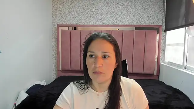 Snapshot of Barbara_fox__ chatting on July 14, 2026, 12:00 pm Barbara fox online show from July 14, 2026, 12:00 pm