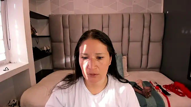 Snapshot of Barbara_fox__ chatting on August 5, 2026, 11:59 am Barbara fox online show from August 5, 2026, 11:59 am