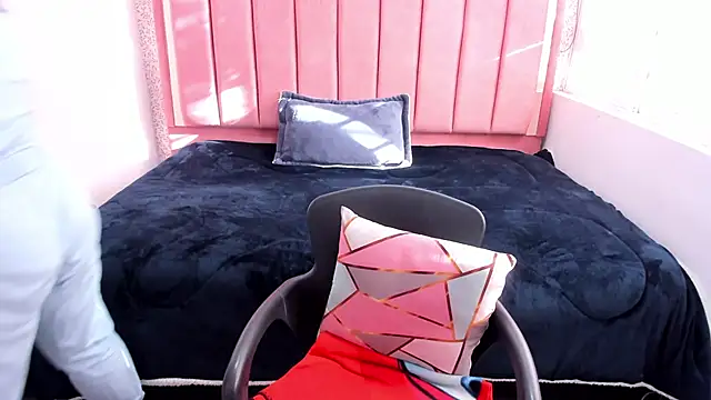 Snapshot of Barbara_fox__ chatting on November 24, 2025, 12:16 pm Barbara fox online show from November 24, 2025, 12:16 pm