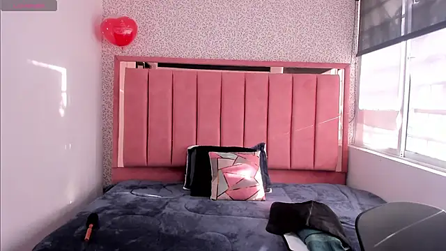 Snapshot of Barbara_fox__ chatting on October 16, 2025, 12:02 pm Barbara fox online show from October 16, 2025, 12:02 pm