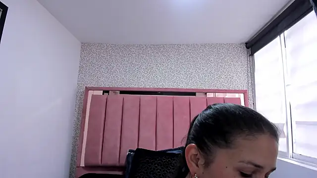 Snapshot of Barbara_fox__ chatting on November 15, 2025, 11:58 am Barbara fox online show from November 15, 2025, 11:58 am