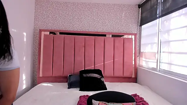 Snapshot of Barbara_fox__ chatting on November 3, 2025, 11:58 am Barbara fox online show from November 3, 2025, 11:58 am