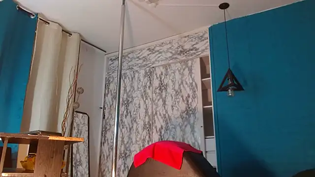 Snapshot of hanna_mooreee chatting on October 12, 2025, 6:31 pm hanna mooreee online show from October 12, 2025, 6:31 pm