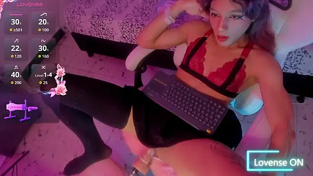 MilkWhore1 online show from January 5, 2026, 8:01 pm