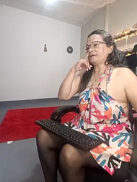 SolVegaNaciente online show from March 4, 2026, 6:32 am