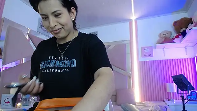 Snapshot of Mia_garcia28 chatting on October 15, 2025, 8:06 pm Mia garcia28 online show from October 15, 2025, 8:06 pm