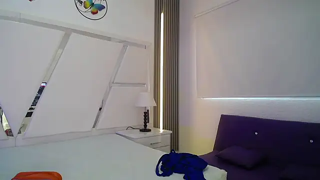 Snapshot of Mia_garcia28 chatting on November 8, 2025, 7:50 pm Mia garcia28 online show from November 8, 2025, 7:50 pm