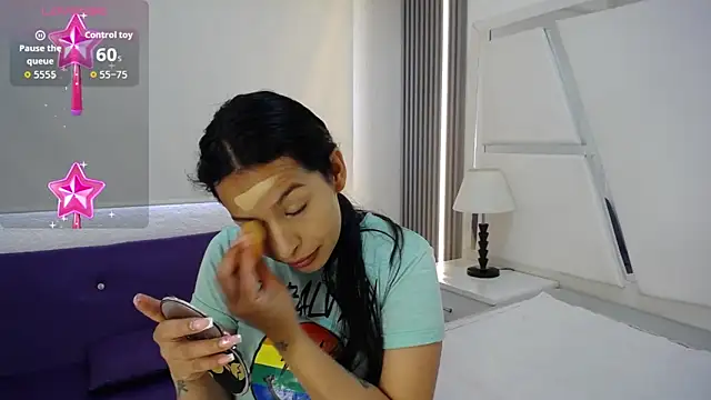 Mia garcia28 online show from March 18, 2026, 7:59 pm