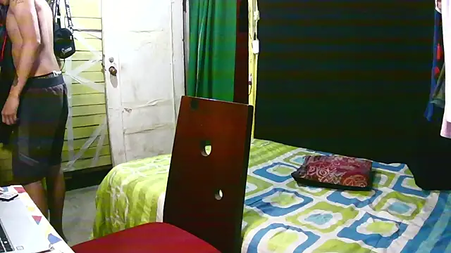 Snapshot of Ebebyjuan chatting on April 15, 2026, 1:37 pm Ebebyjuan online show from April 15, 2026, 1:37 pm