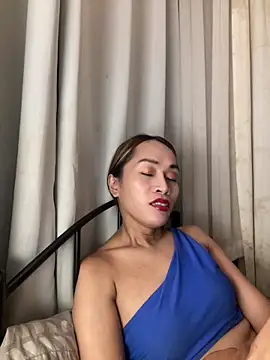 RomanticPearlTS online show from February 26, 2026, 2:55 am