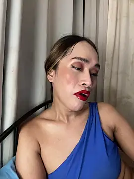 RomanticPearlTS online show from April 23, 2026, 2:07 am