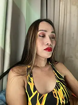 RomanticPearlTS online show from April 22, 2026, 2:02 pm