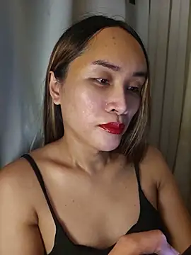 Snapshot of RomanticPearlTS chatting on June 10, 2026, 1:51 am RomanticPearlTS online show from June 10, 2026, 1:51 am