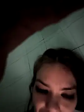 Junani2231 online show from March 5, 2026, 10:59 pm