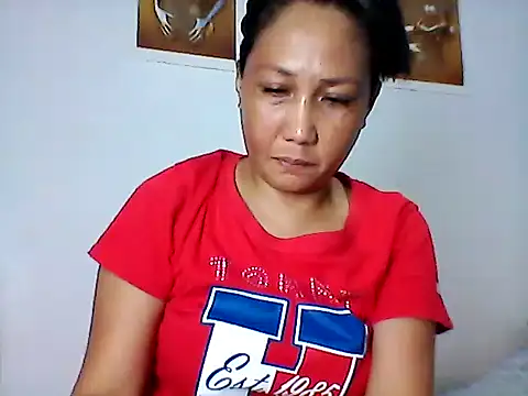 nhayasquirt online show from October 7, 2025, 12:22 am