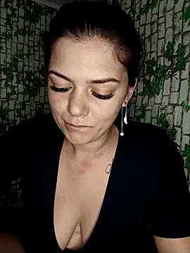 Snapshot of LadyNora chatting on November 10, 2025, 8:41 am LadyNora online show from November 10, 2025, 8:41 am