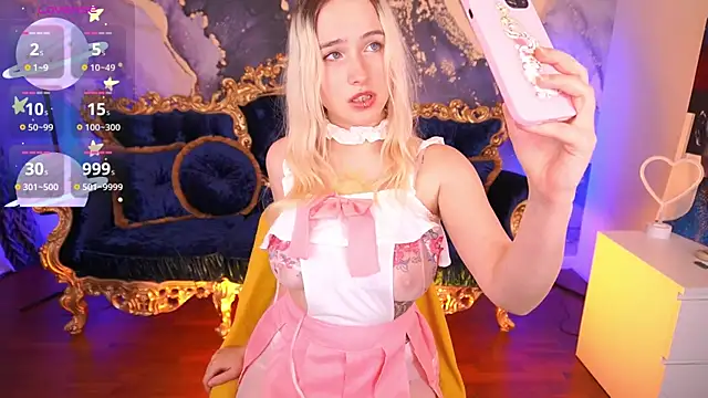 Snapshot of LilElfie chatting on November 19, 2025, 9:59 pm LilElfie online show from November 19, 2025, 9:59 pm