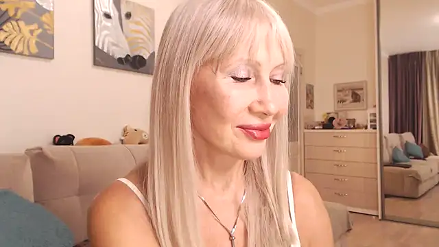 Snapshot of AlisaDeluxe chatting on November 30, 2025, 2:34 am AlisaDeluxe online show from November 30, 2025, 2:34 am