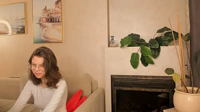 Xonalenei online show from April 22, 2026, 8:48 pm