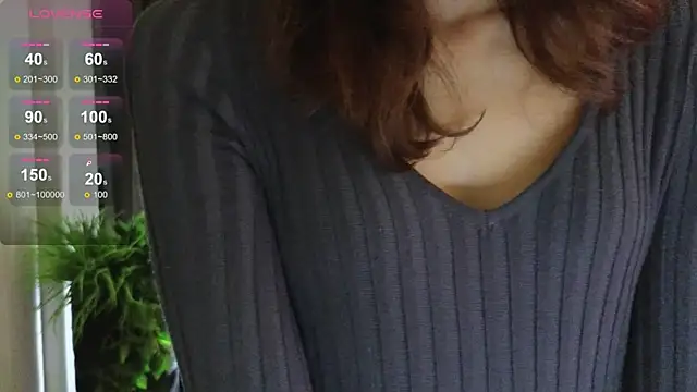 DebiHenks online show from December 2, 2025, 5:03 pm