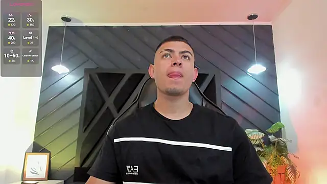 Snapshot of marco_garciia_ chatting on November 29, 2025, 11:16 pm marco garciia online show from November 29, 2025, 11:16 pm