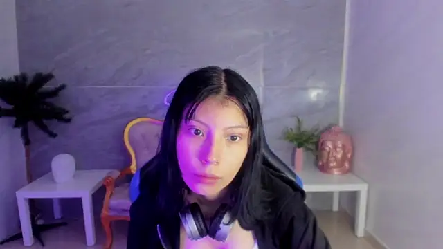 verana s online show from October 28, 2025, 7:57 pm