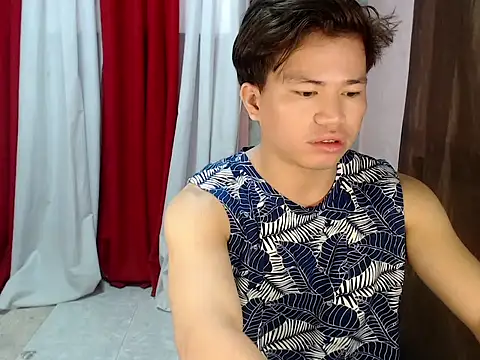 Snapshot of Mackycums chatting on July 20, 2026, 12:40 am Mackycums online show from July 20, 2026, 12:40 am