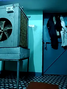 sexy boy hot lund online show from May 12, 2026, 3:14 am
