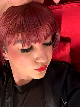 Snapshot of Stifanny_Moreli chatting on October 31, 2025, 6:48 pm Stifanny Moreli online show from October 31, 2025, 6:48 pm