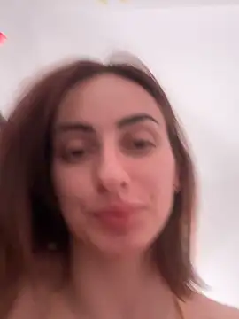 AuraPure online show from November 17, 2025, 7:51 pm