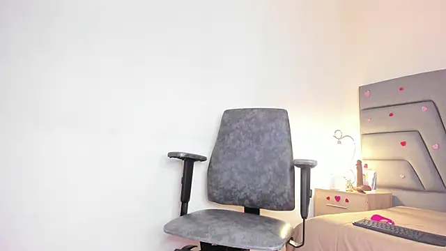 Maia 520 online show from February 11, 2026, 5:02 pm