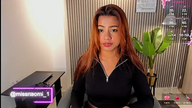 Missnaomi  online show from September 21, 2025, 2:06 am