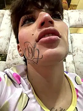 DayanaDG online show from January 10, 2026, 5:03 am