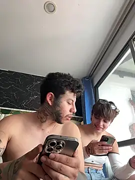 Snapshot of DayanaDG chatting on February 5, 2026, 8:37 pm DayanaDG online show from February 5, 2026, 8:37 pm