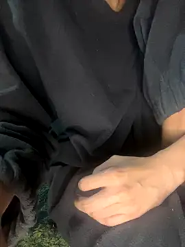 Snapshot of sunset24 chatting on November 27, 2025, 8:37 am sunset24 online show from November 27, 2025, 8:37 am