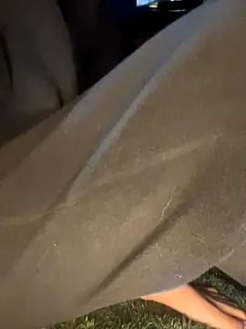 Snapshot of sunset24 chatting on December 3, 2025, 6:03 am sunset24 online show from December 3, 2025, 6:03 am