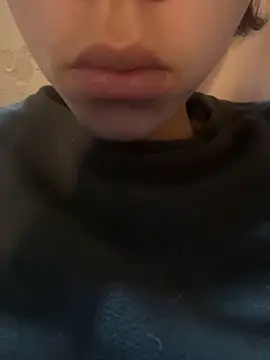 Snapshot of sunset24 chatting on November 18, 2025, 6:28 am sunset24 online show from November 18, 2025, 6:28 am