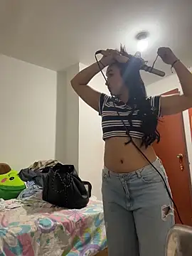 julieta rosee online show from April 30, 2026, 5:31 pm
