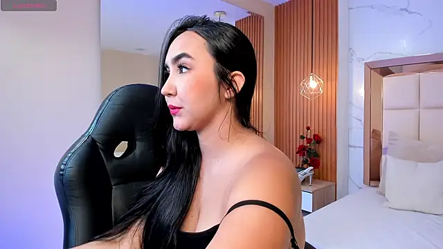 julieta rosee online show from January 7, 2026, 9:53 pm