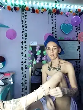 Snapshot of Purple2StayThnxx chatting on October 20, 2025, 8:42 pm Purple2StayThnxx online show from October 20, 2025, 8:42 pm