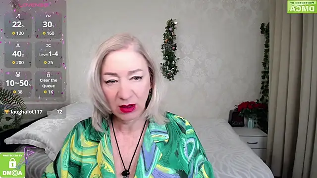 hunters woman online show from April 30, 2026, 9:19 pm